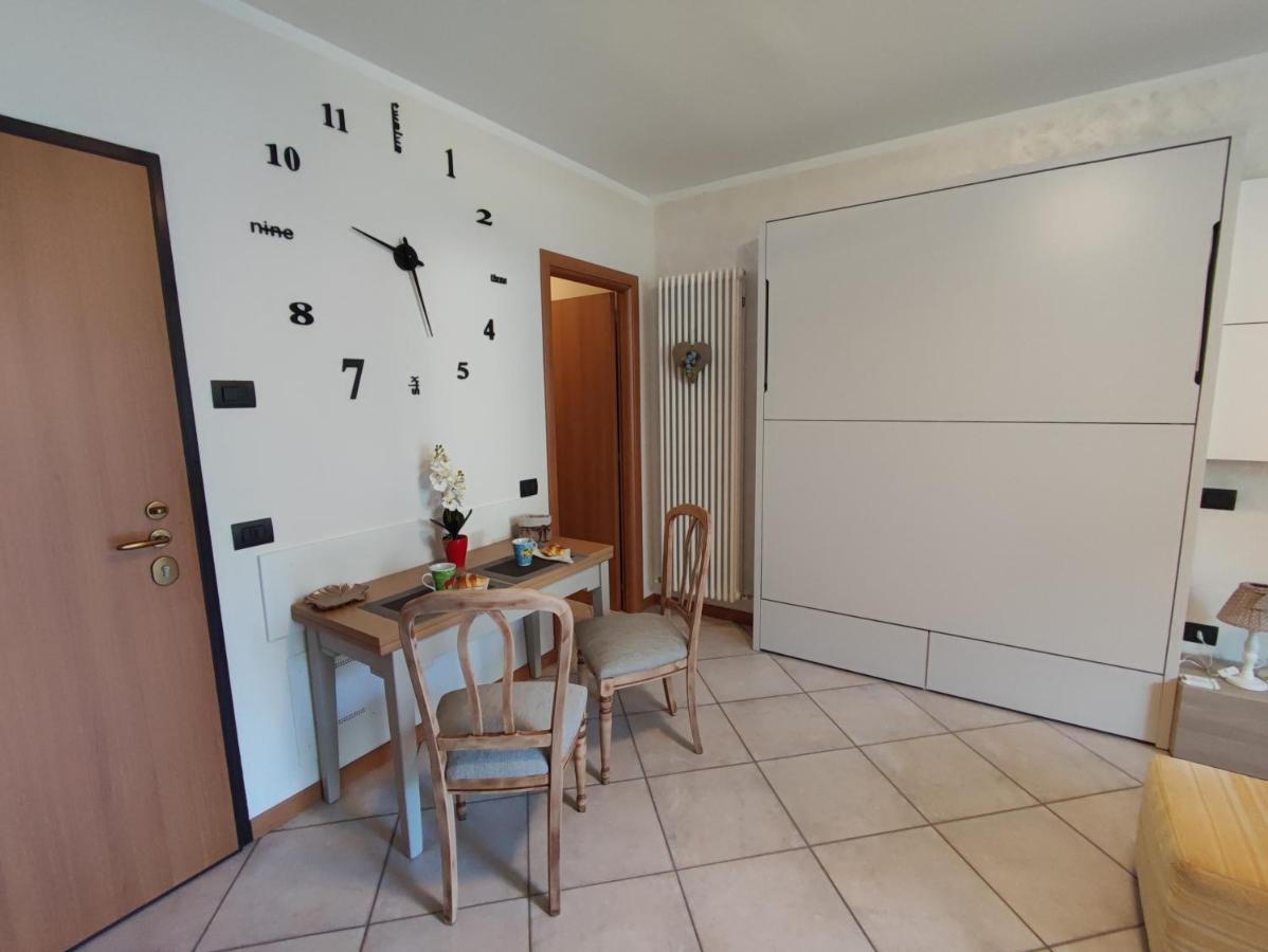 La Casa Di Sara In Valsassina Appartement Introbio Buitenkant foto